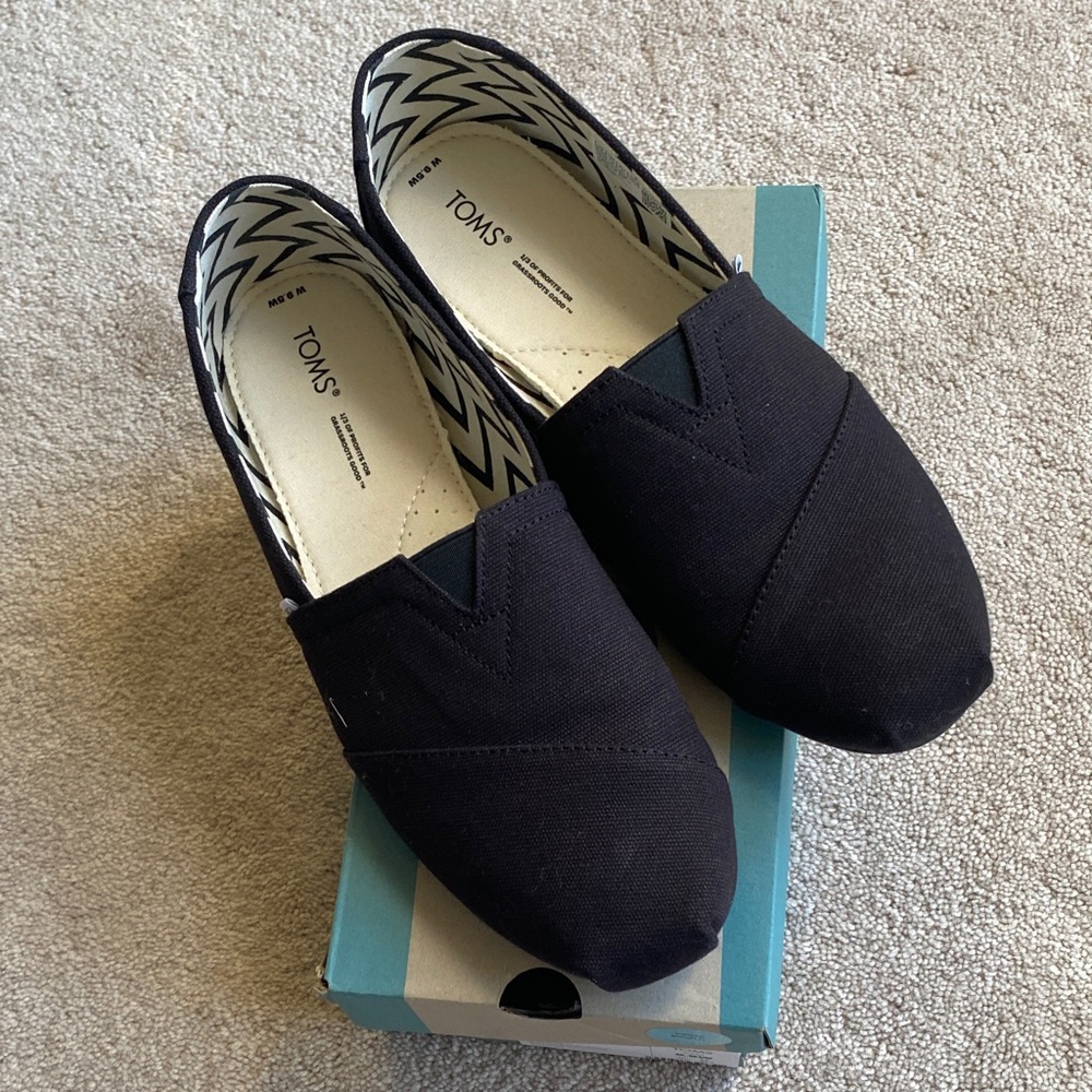 Toms Black Flats
